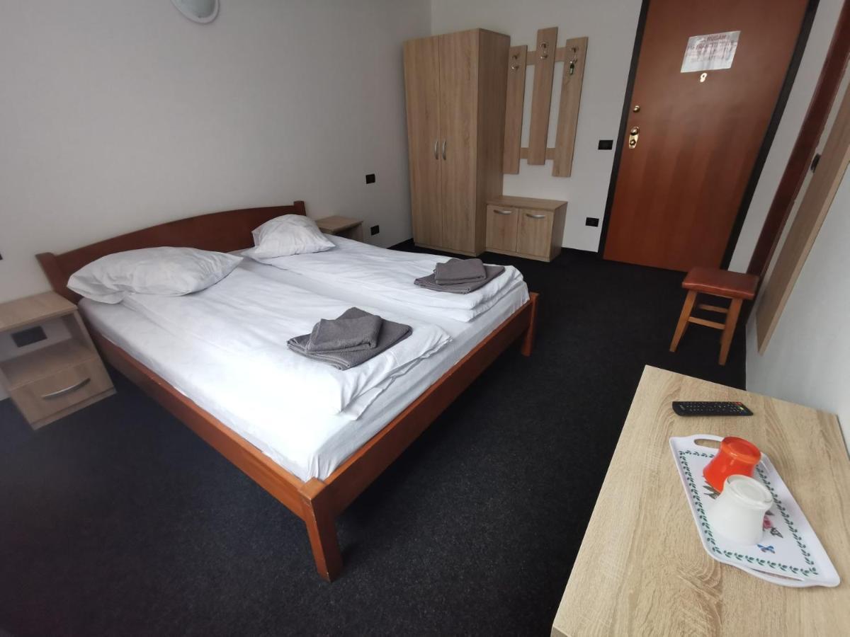 Cabana Cascada Cailor 호텔 Borşa 외부 사진