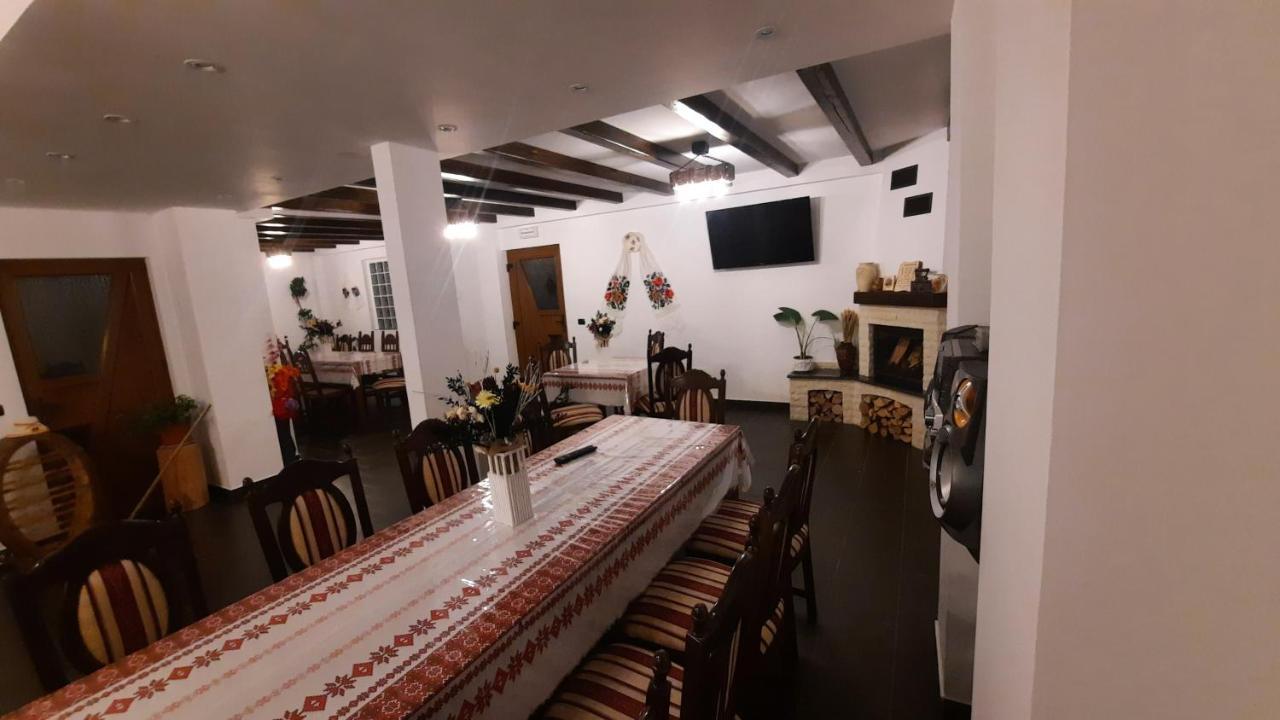 Cabana Cascada Cailor 호텔 Borşa 외부 사진
