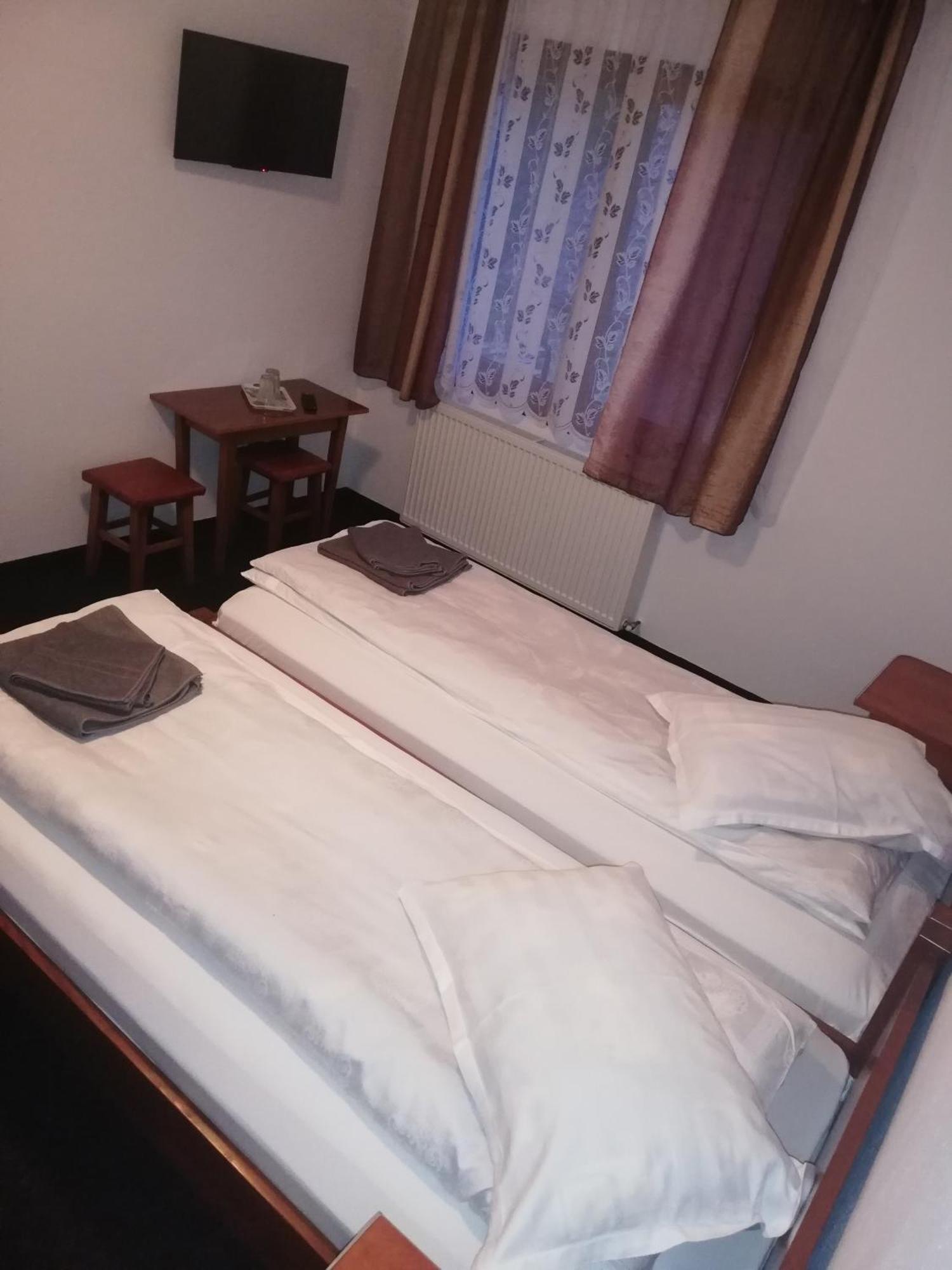 Cabana Cascada Cailor 호텔 Borşa 객실 사진